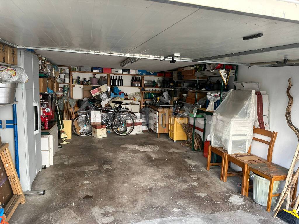 garage