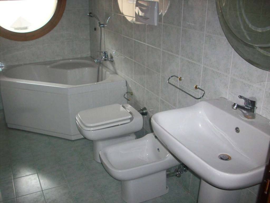 bagno primo piano