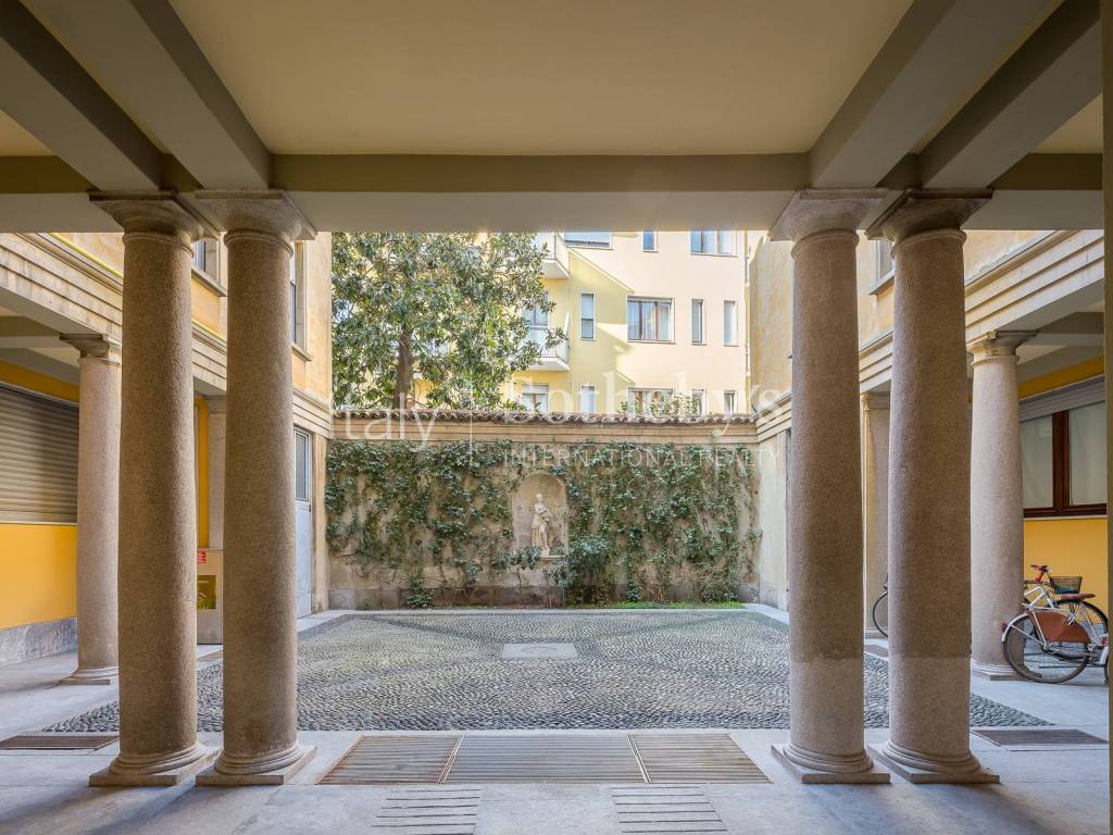 cortile del palazzo