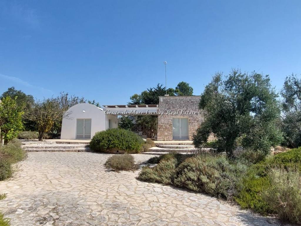 Luxury trullo