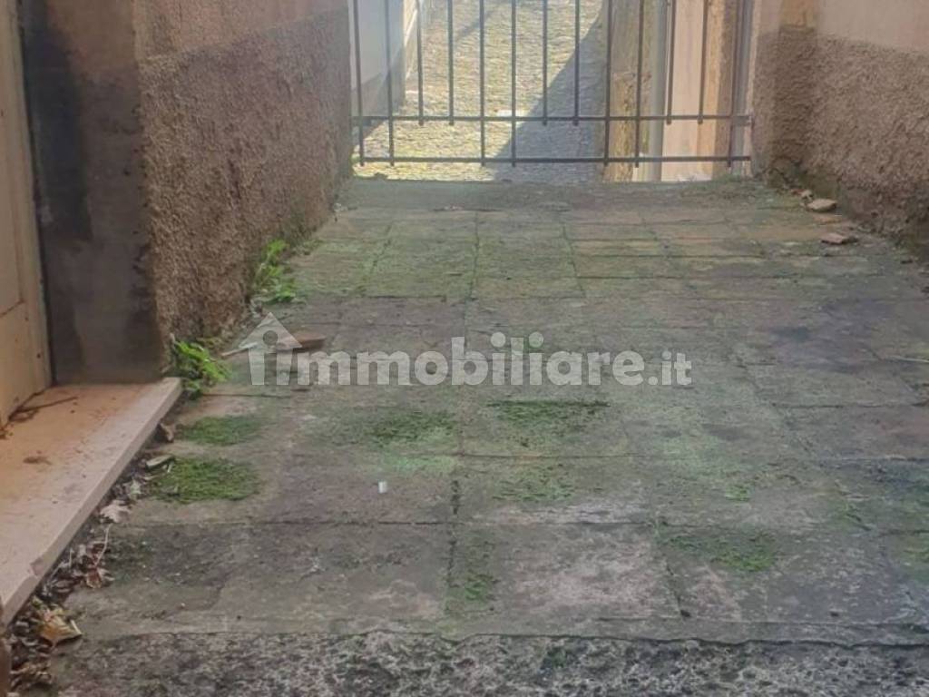 Vendita Appartamento Castel San Vincenzo. Quadrilocale in via Capo ...
