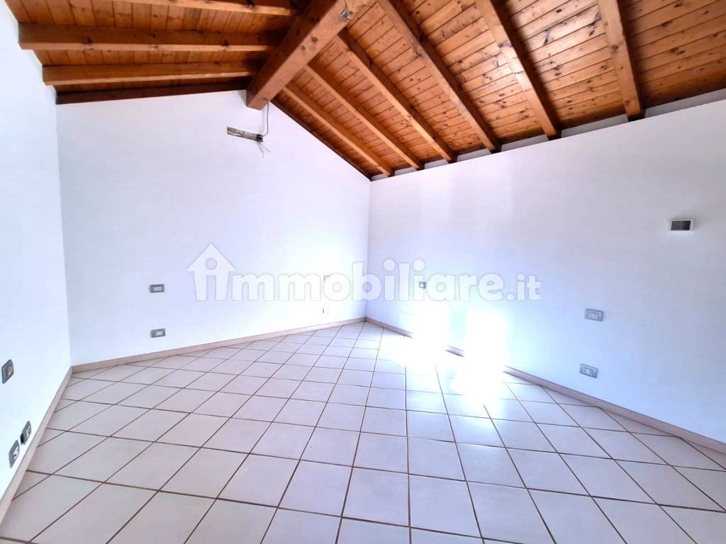Stanza non arredata