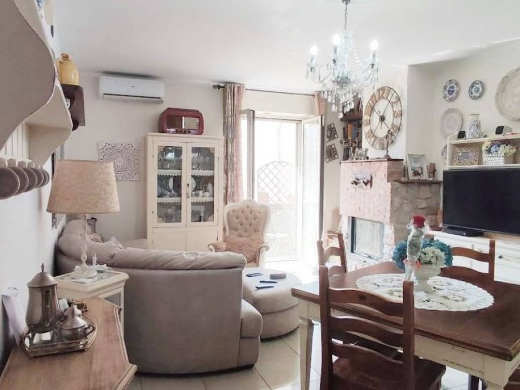 Salone