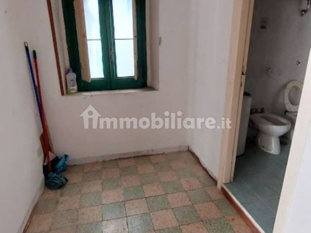 Stanza non arredata