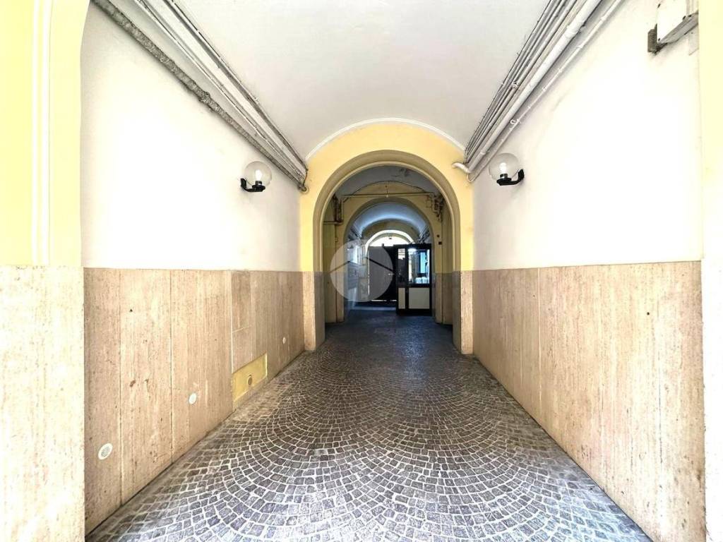 INTERNO CORTILE .38_1333a051