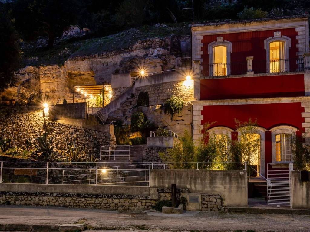 Villa unifamiliare corso umberto i, modica bassa, modica