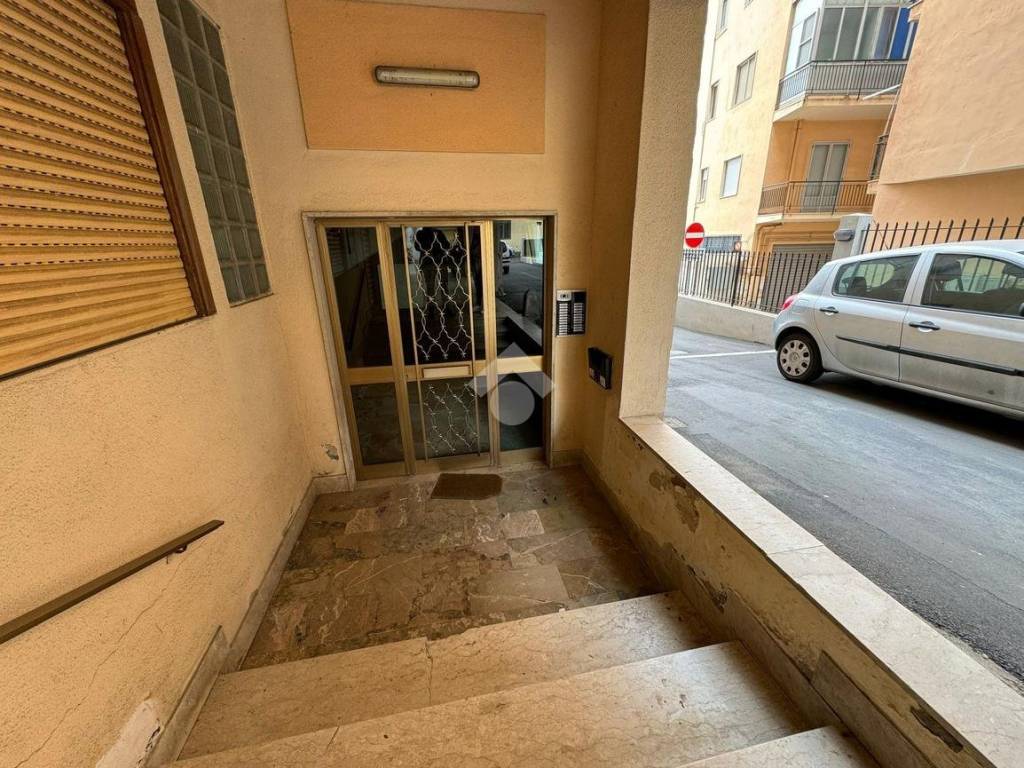 ingresso palazzo