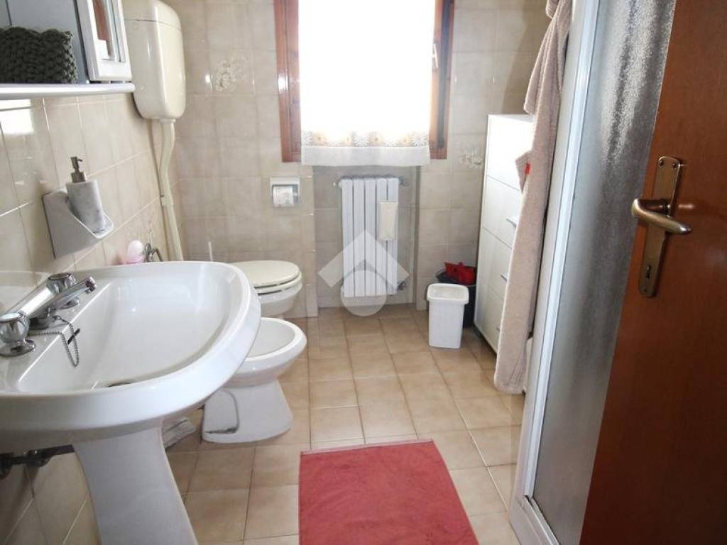 8 Bagno c/doccia