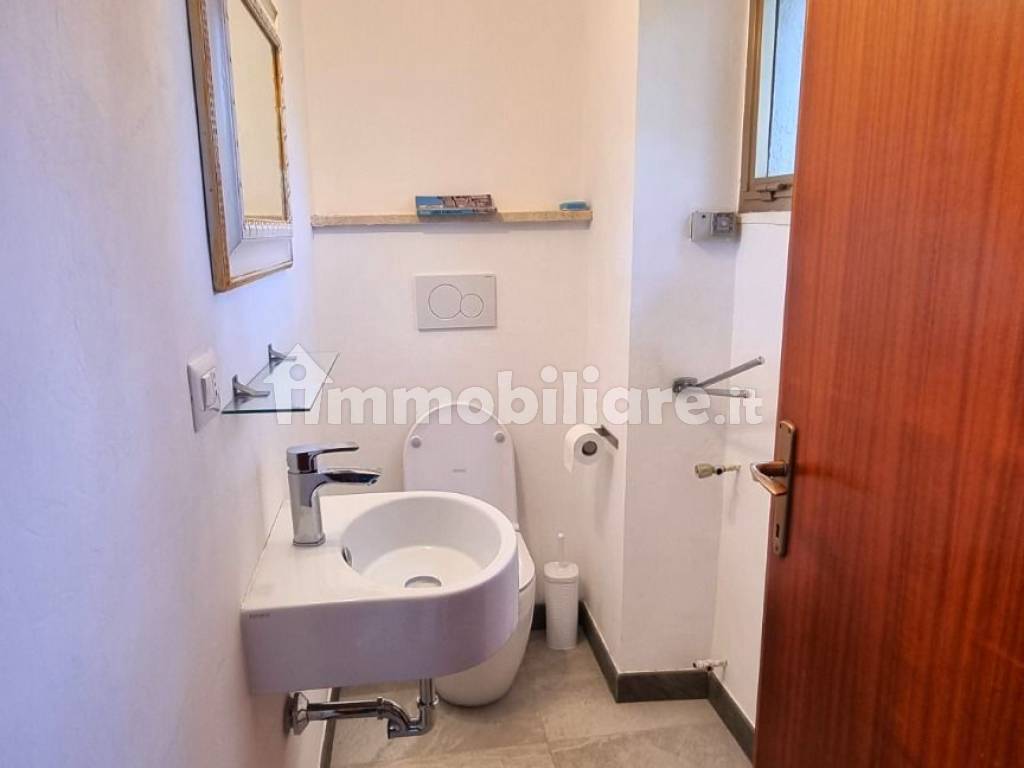 BAGNO SERVIZIO PIANO TERRA