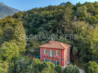 Foto - Vendita villa con giardino, Varenna, Lago di Como