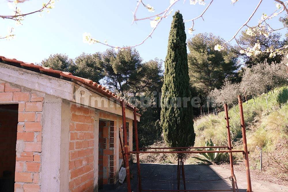 San Remo-Liguria-villa-for-sale-le-46000-138