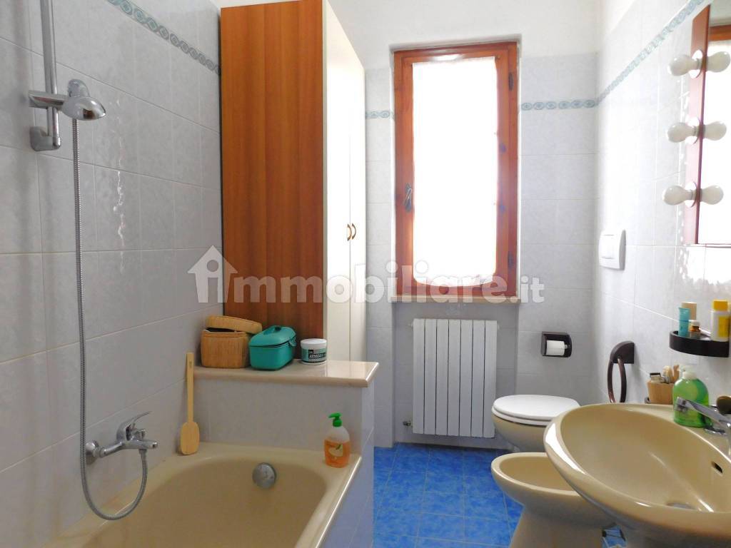 Bagno piano primo