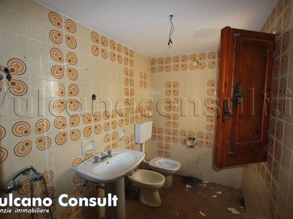 Bagno con doccia