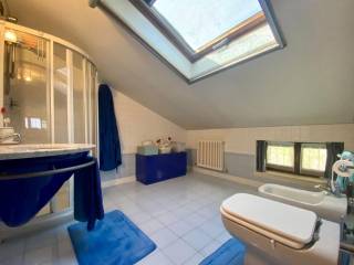 32 bagno mansarda