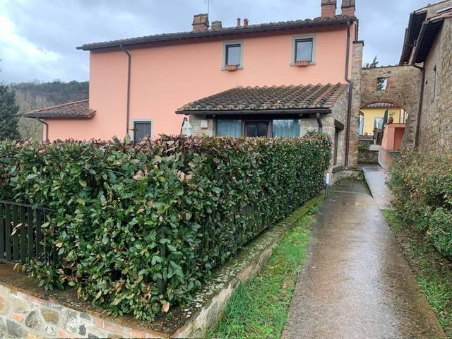 Trilocale via fratelli staffolani, il ferrone, greve in chianti