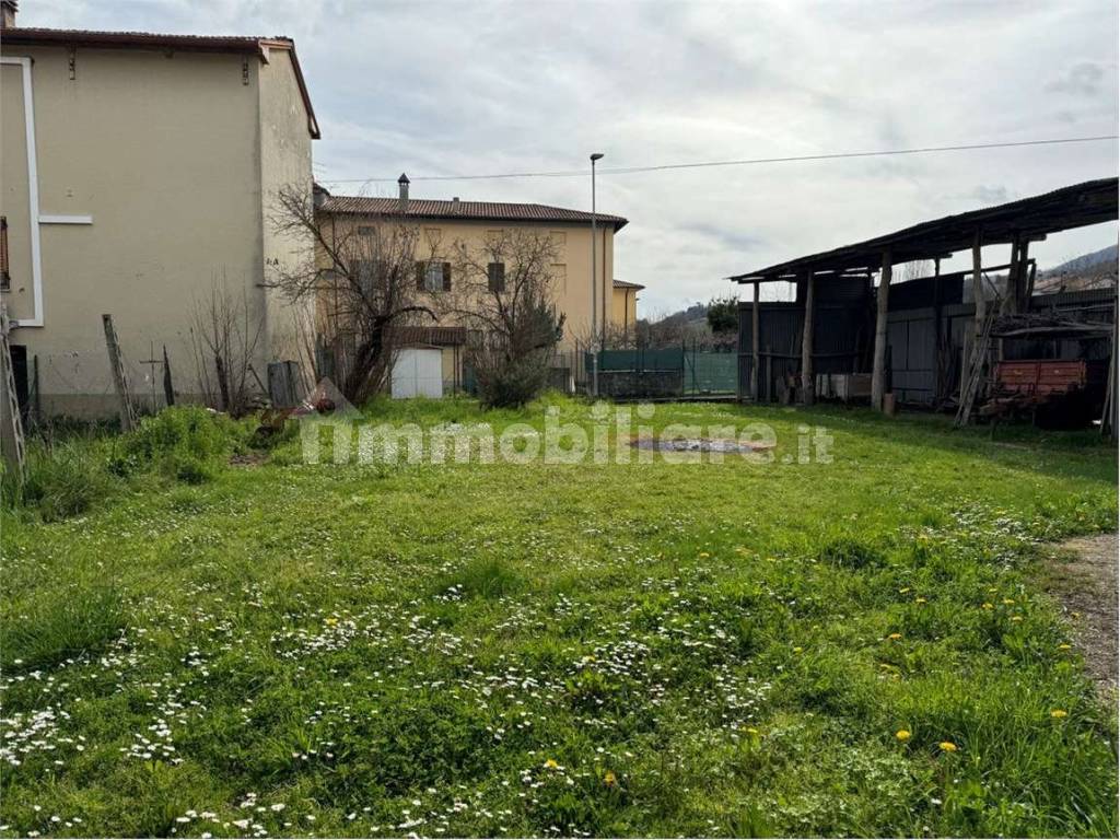 Upper Town: il primo gioco da tavolo su Città Alta, inventato da un berbennese - La Voce delle Valli Upper Town: il primo gioco da tavolo su Città Alta, inventato da un berbennese - La Voce delle Valli