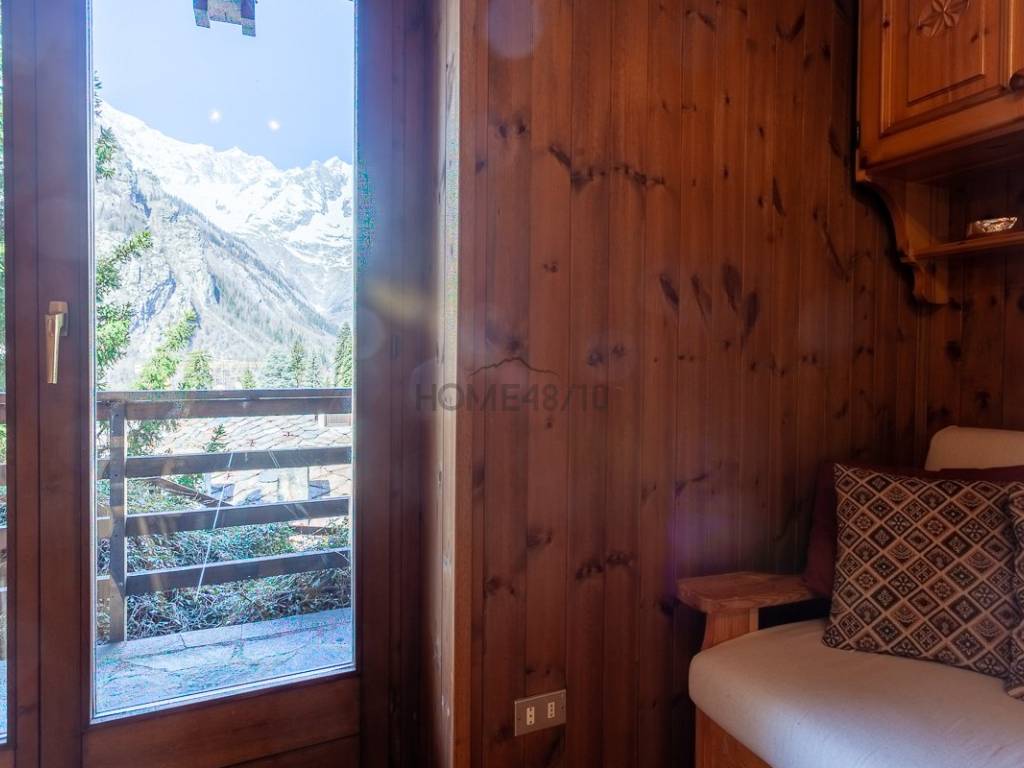 Courmayeur Villair Trilocale con Vista