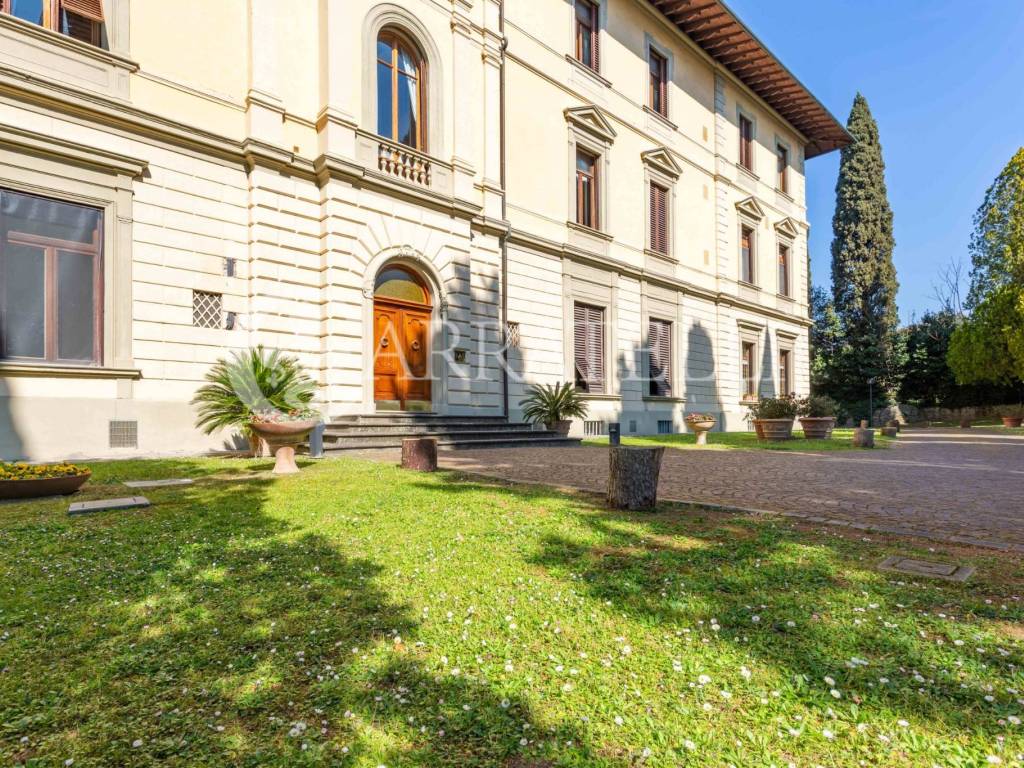 Appartamento in villa in zona panoramica di Firenz