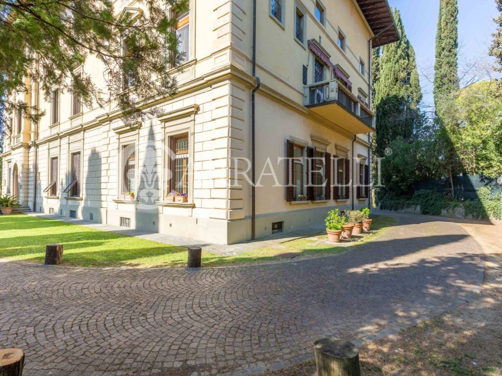 Appartamento in villa in zona panoramica di Firenz