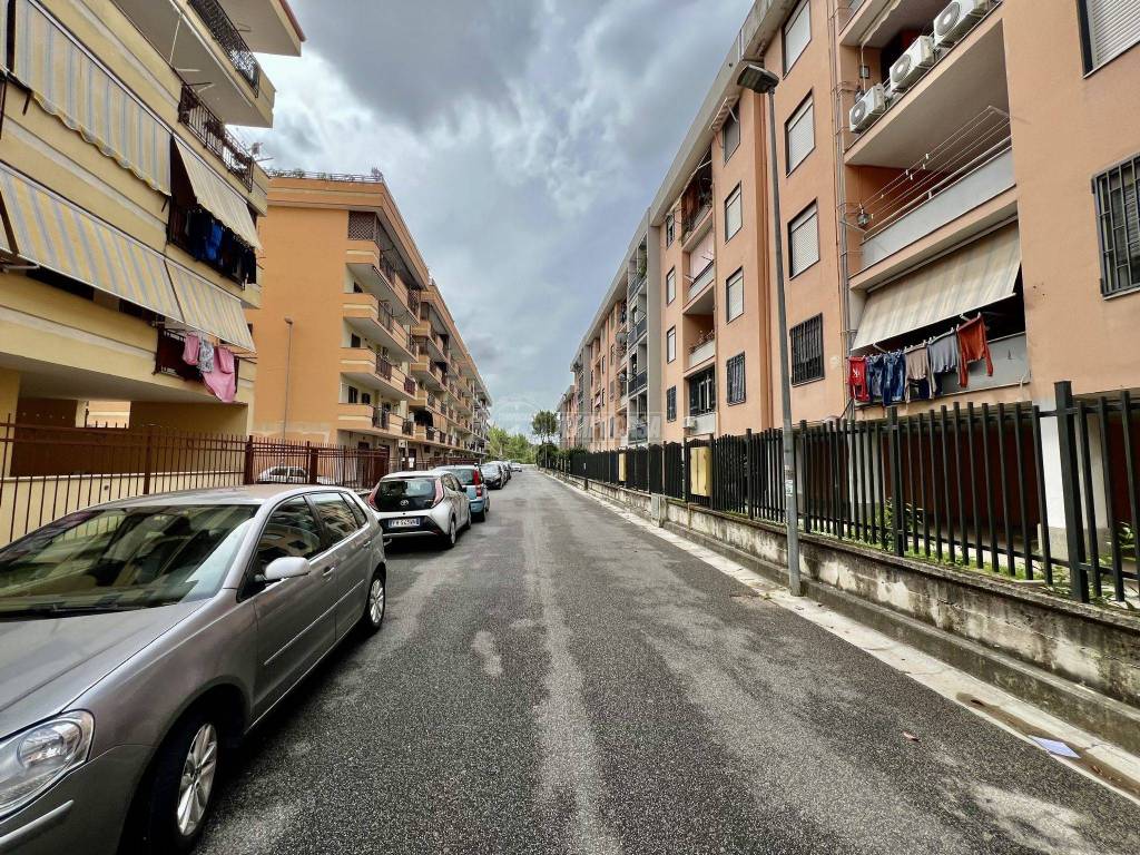 Strada di via Atellana