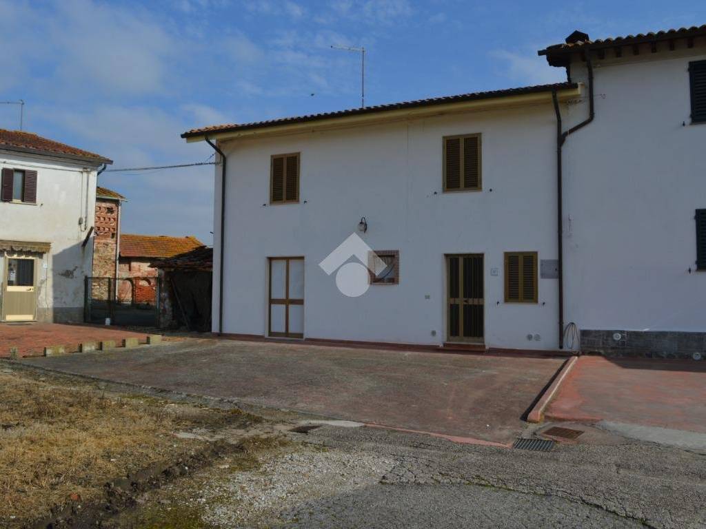 Terratetto unifamiliare via colmate del cerro, ponte buggianese