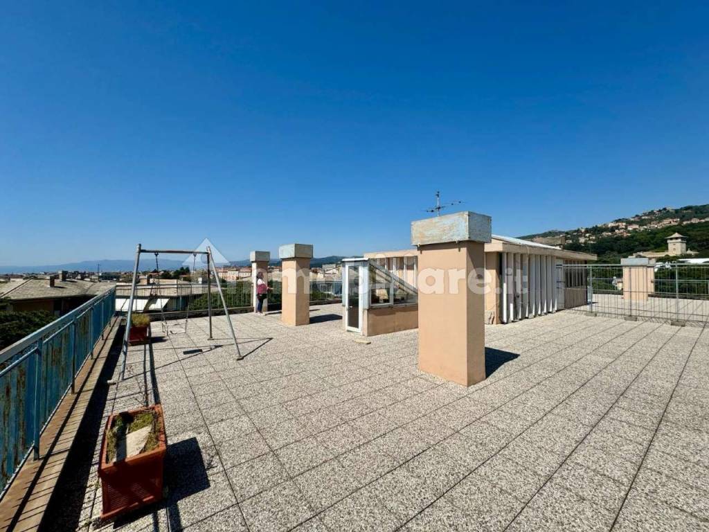 appartamento con terrazzo genova quarto vista mare