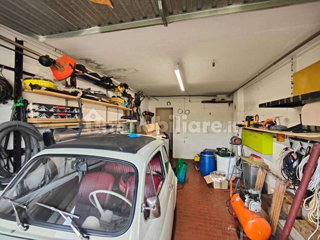 garage