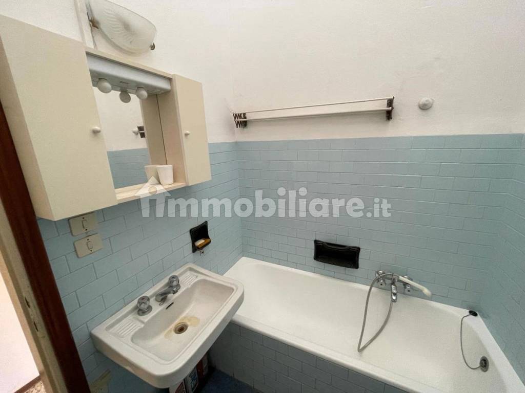 dettagli bagno.jpg