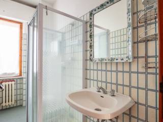 Bagno finestrato con Doccia_V1