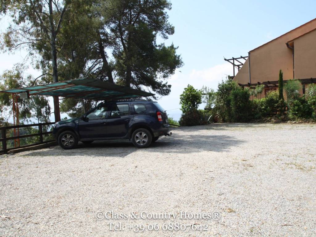 vendita campo nell'elba