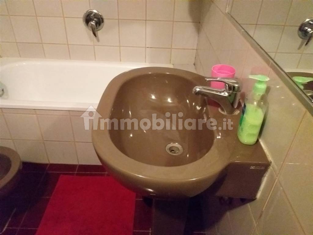 bagno completo fienestrato vasca