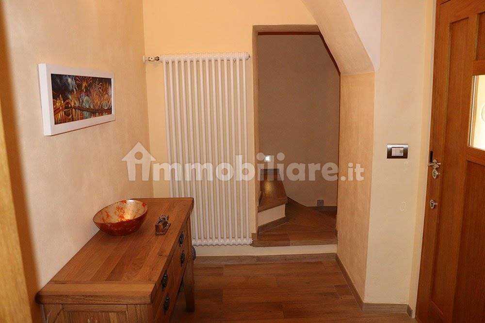 Dolceacqua-Liguria-village-house-for-sale-le-46001