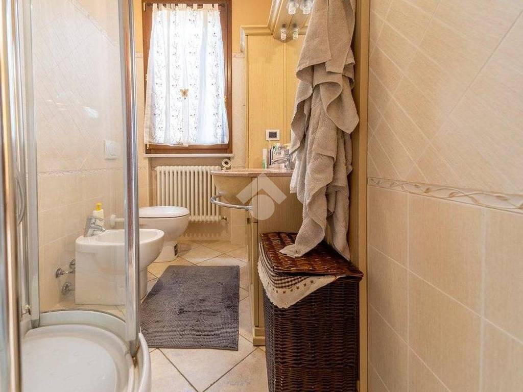 locale interno - bagno