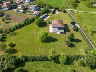 Foto - Vendita villa con giardino, Torreglia, Colli Euganei