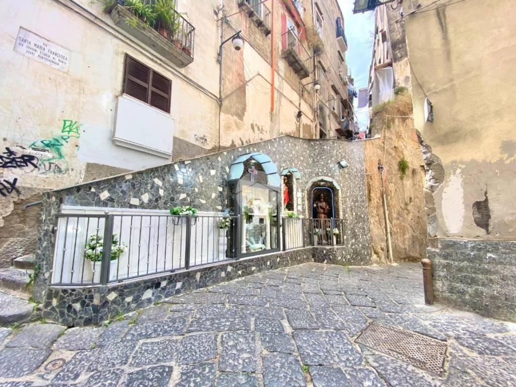 zona: strada della grazia