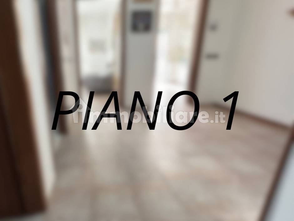 Piano 1