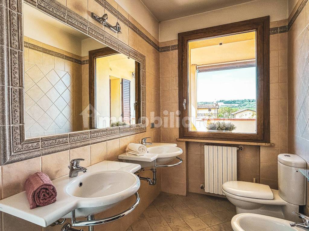 bagno primo piano