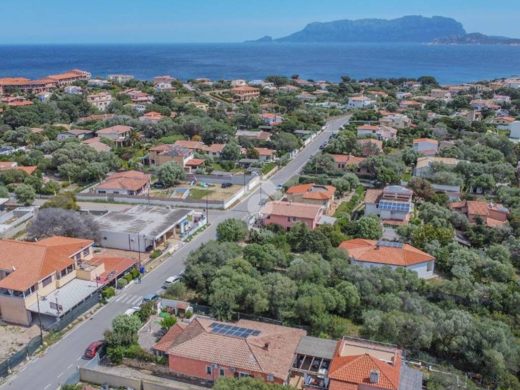 Vista su Tavolara - distanza dalla spiaggia