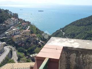 Foto - Si vende Trilocale con terrazzo, Costiera Amalfitana, Vietri sul Mare