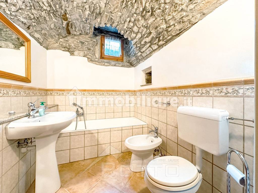 casa vendita mollia bagno2 wmk 0