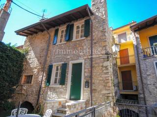 Foto - Vendita casa, giardino, Torri del Benaco, Lago di Garda