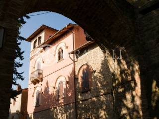 Castello medioevale in Umbria10.jpg