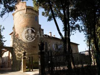 Castello medioevale in Umbria08.jpg
