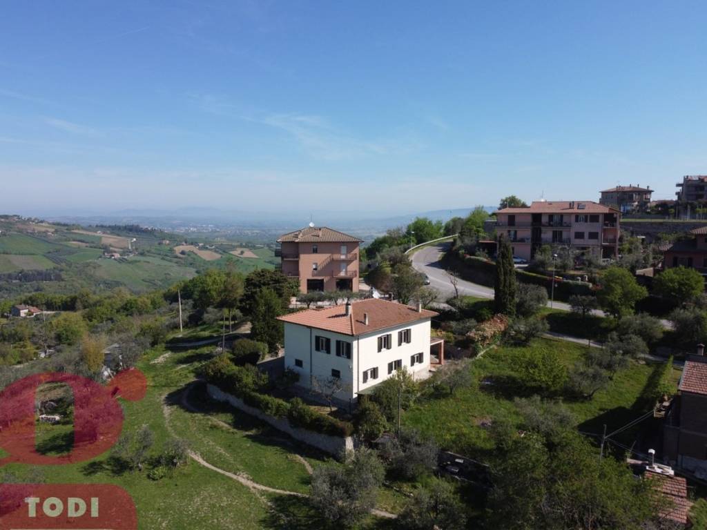 FC114 Monte Castello Vibio VENDITA casa singola drone_6.jpg