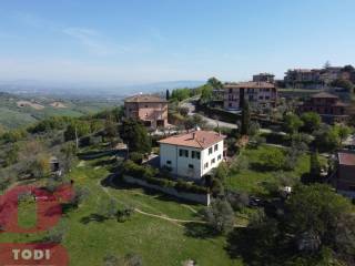 FC114 Monte Castello Vibio VENDITA casa singola drone_7.jpg
