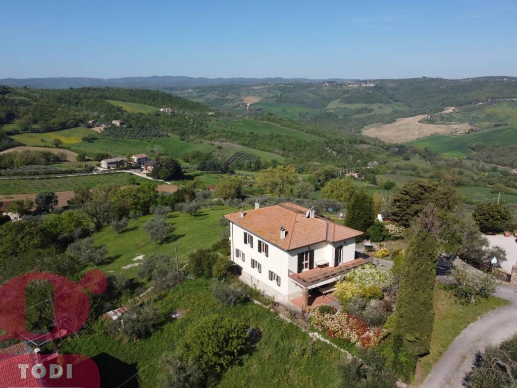 FC114 Monte Castello Vibio VENDITA casa singola drone_4.jpg