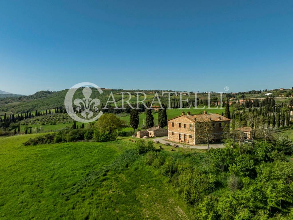 Casale in Pietra panoramico a San Quirico d Orcia