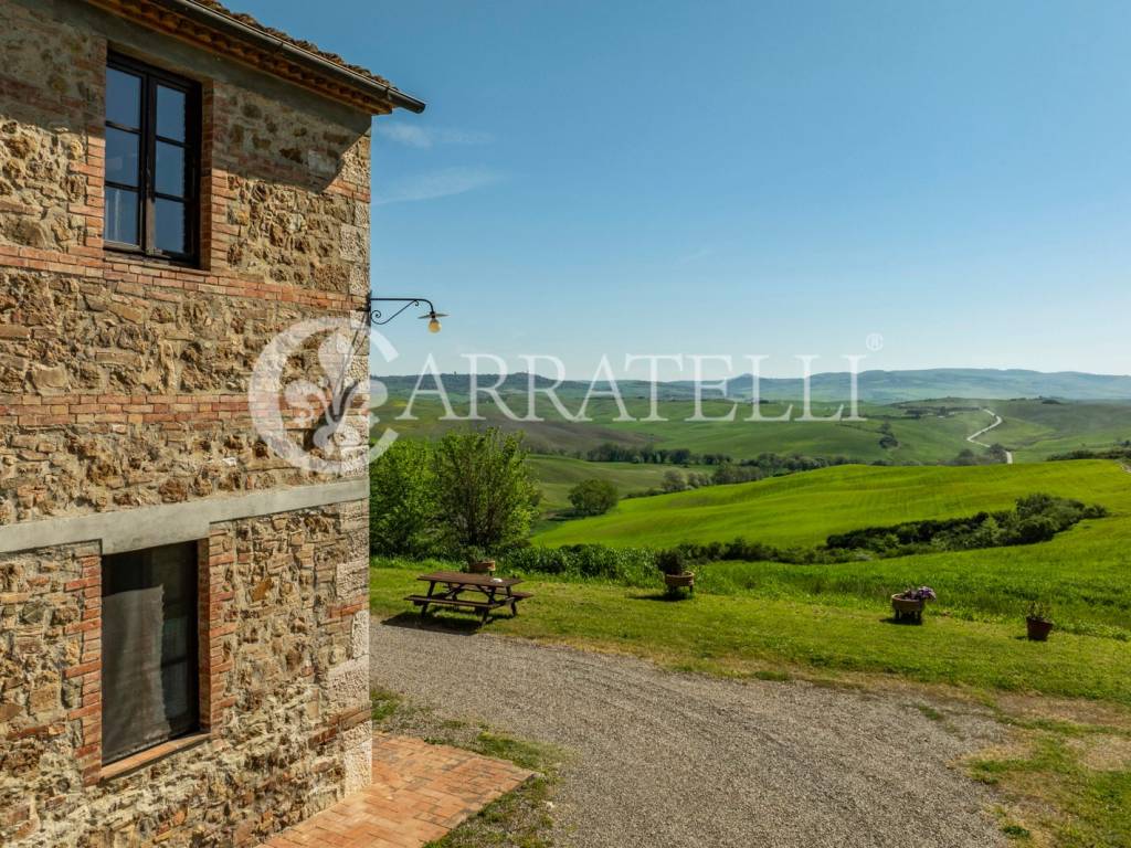 Casale in Pietra panoramico a San Quirico d Orcia