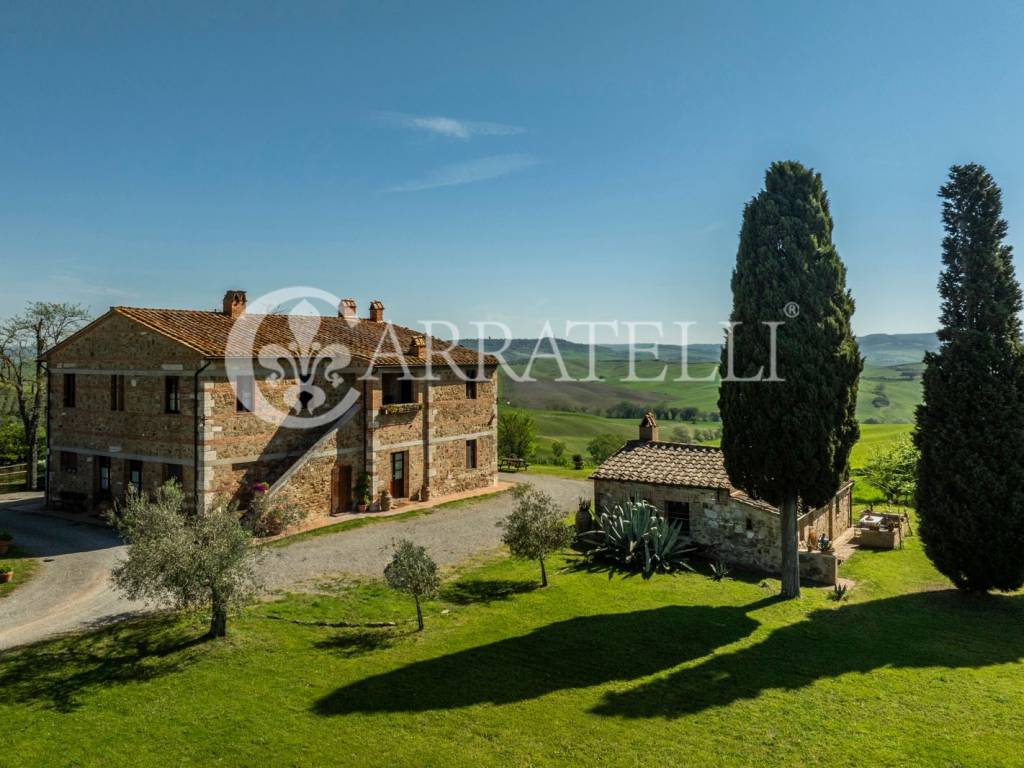 Casale in Pietra panoramico a San Quirico d Orcia