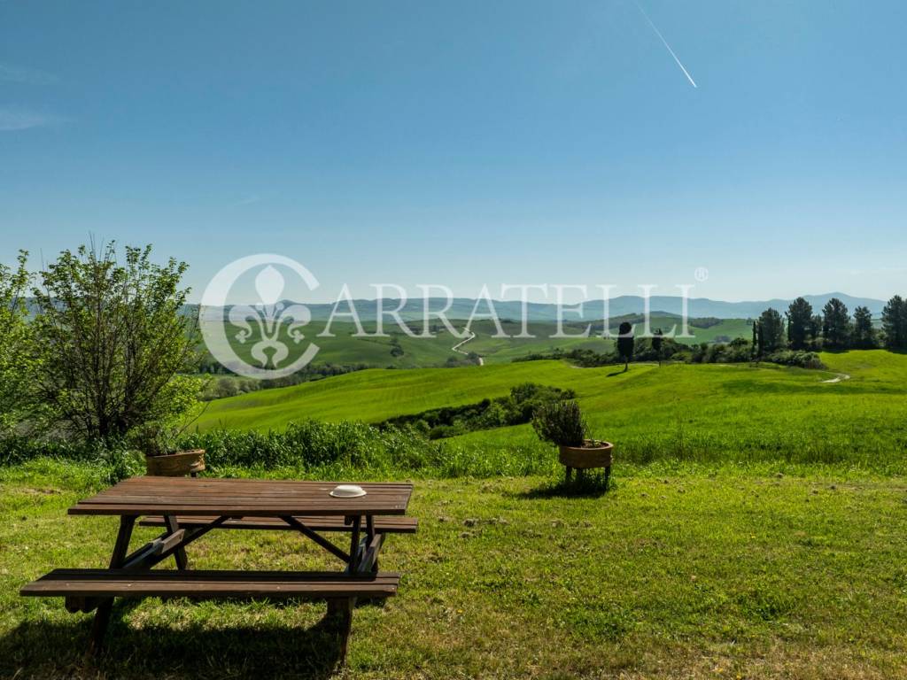 Casale in Pietra panoramico a San Quirico d Orcia